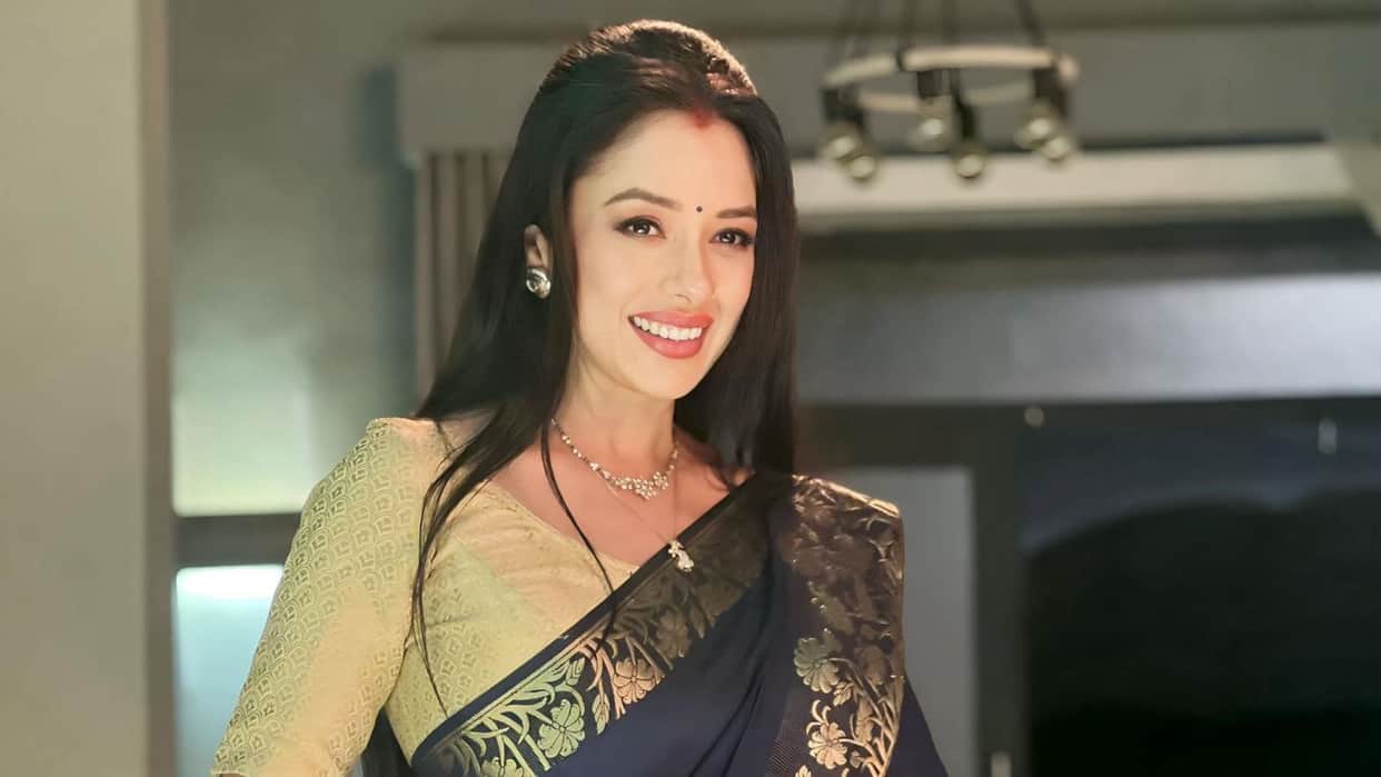 Rupali Ganguly slammed the trolls for hiding behind social media profiles and spreading hate on the platforms