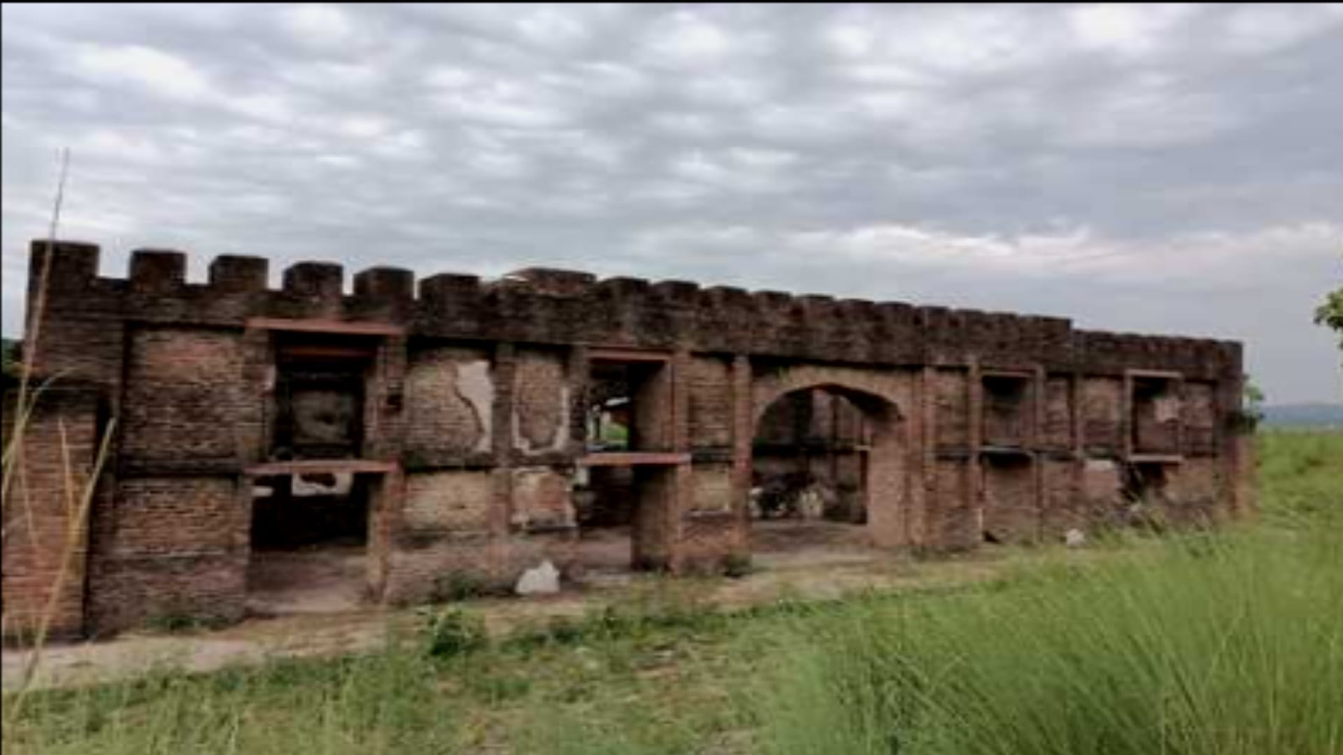 Shahjahan had left the royal hunting grounds after seeing goiter.