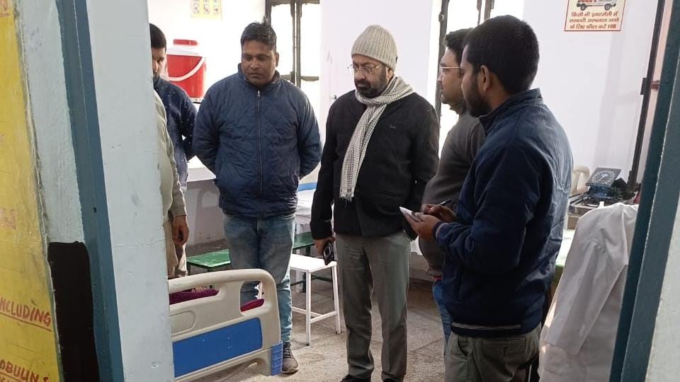 Moradabad: Bhojpur's female doctor found absent, DM immediately suspended her