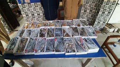 FIR lodged against shopkeeper for selling duplicate watches in Bareilly