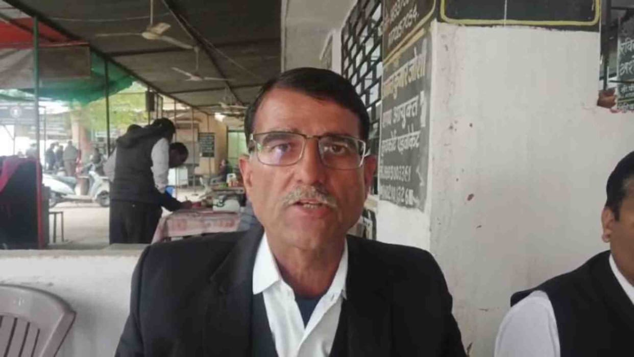 Court sentenced the salesman and clerk guilty of fraud in Ujjain Service Cooperative Society