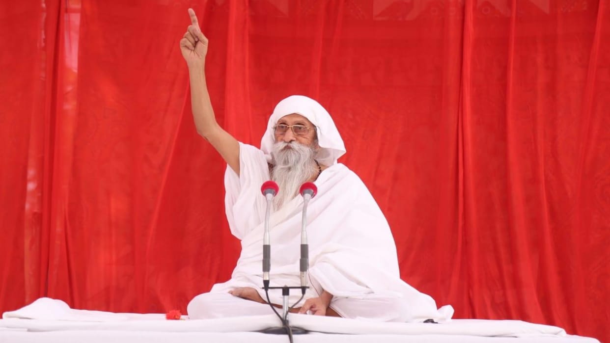 Baba Umakant Maharaj Says The earth is getting polluted due to killing and biting of animals