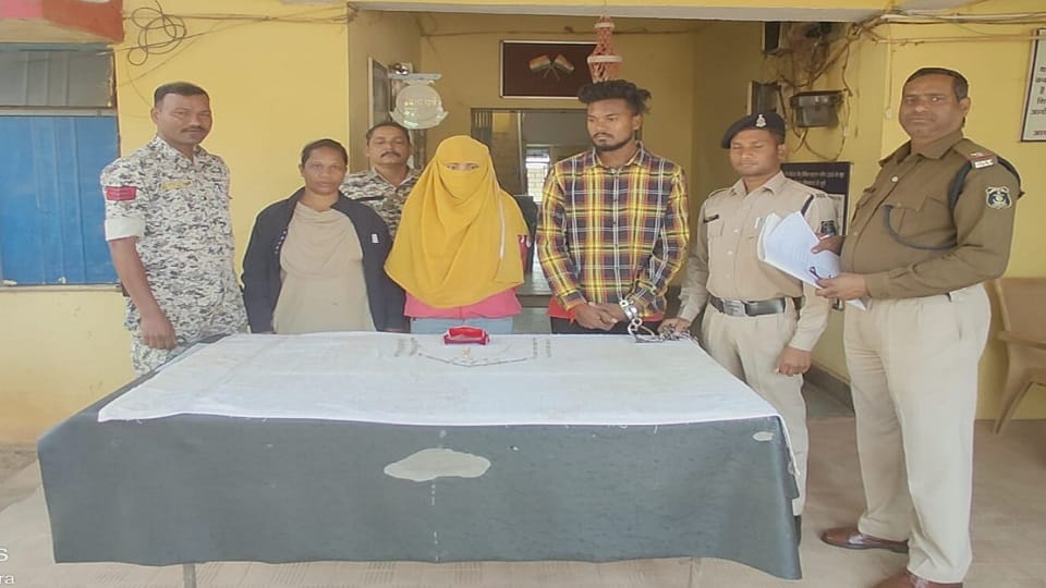 daughter along with her friend committed theft in her own house In Jagdalpur
