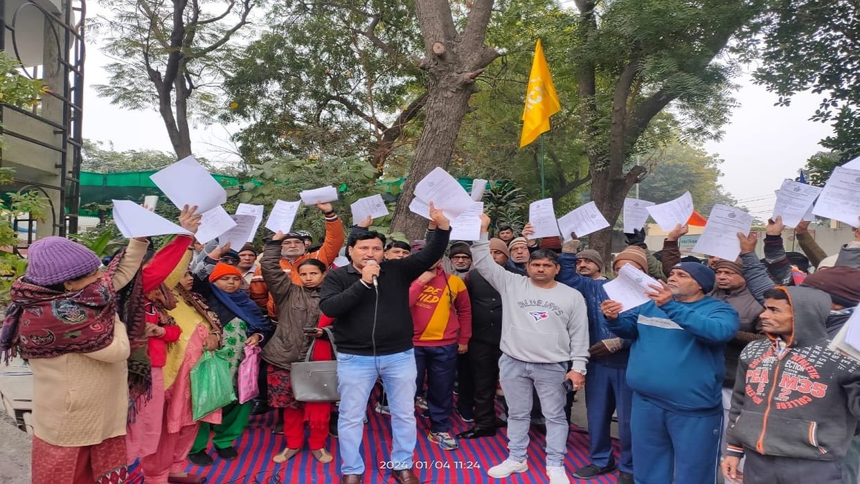 Councilor Amit Grover reached Hisar Corporation office with city residents, boycotted House meeting