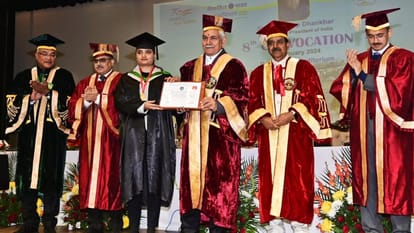 lg manoj sinha addressed SKUAST jammu 8th Convocation ceremony
