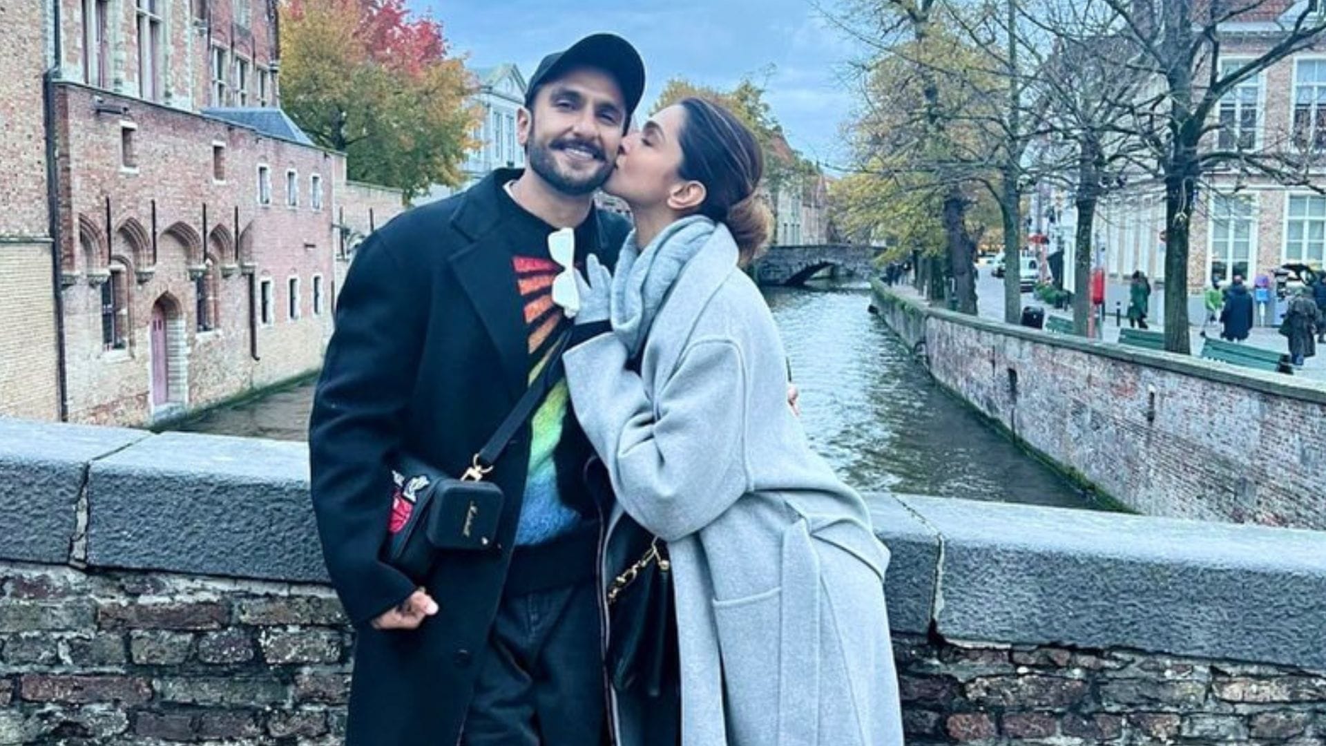 Deepika padukone  and ranveer singh going become parents know deepveer love story here