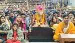 महाकाल की भस्म आरती के दौरान नंदी हॉल में बैठीं माहिरा