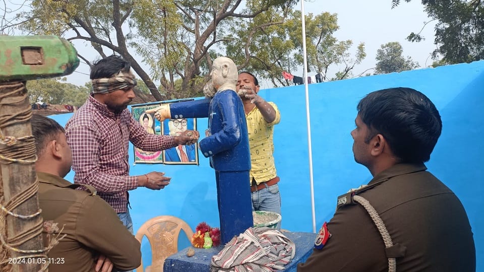 Antisocial elements damaged statue of Baba Saheb Bhimrao Ambedkar in Farrukhabad