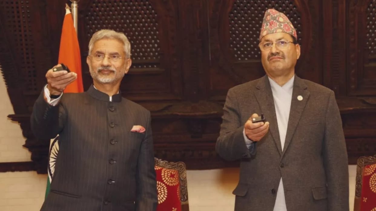 India-Nepal Ties: Nepal will export ten housand MW electricity to India in next ten years 4 agreements signed