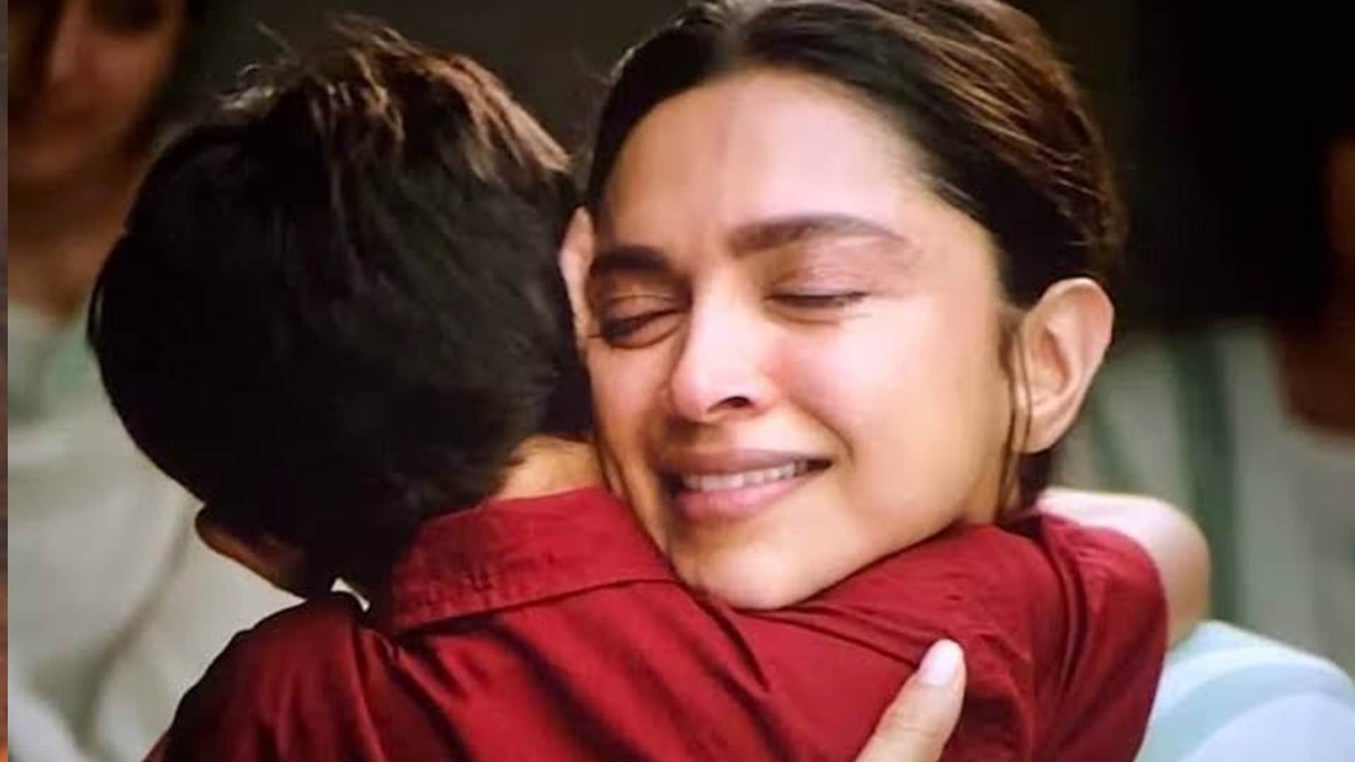 Deepika Padukone Hit Movies Pathan, jawan, Bajirao Mastani, padmaavat record Box Office Collection