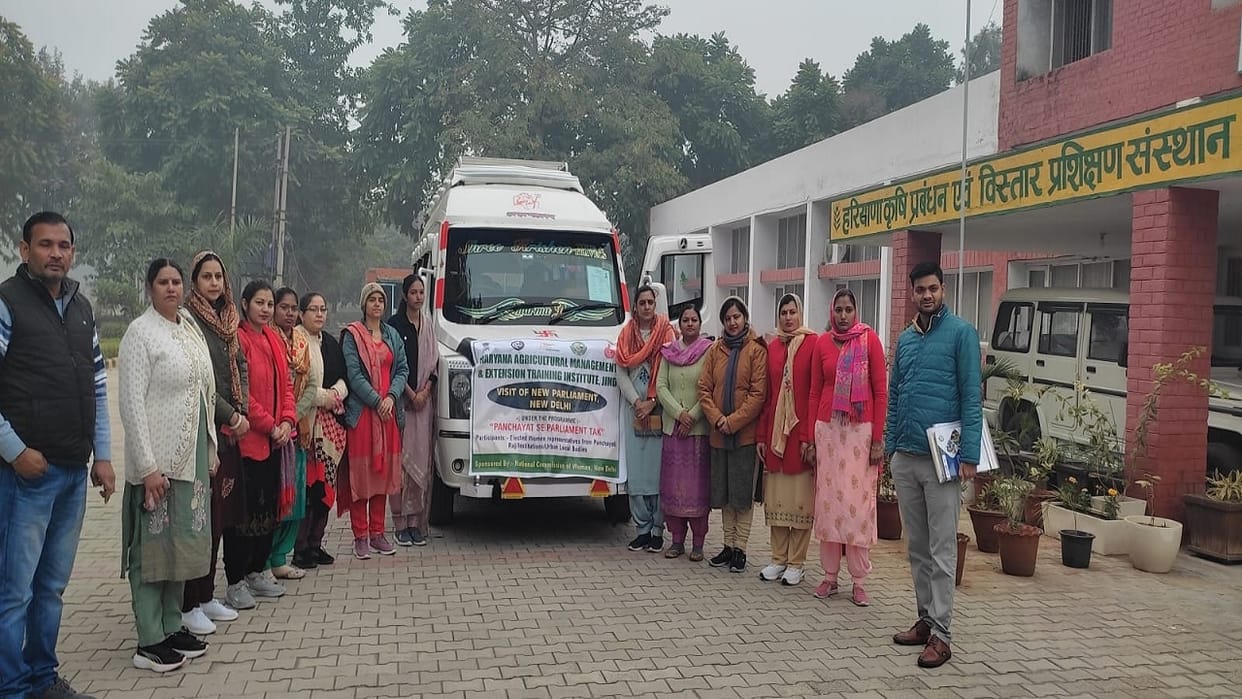 member team of Mahila Sarpanch leaves from Jind to visit new Parliament House