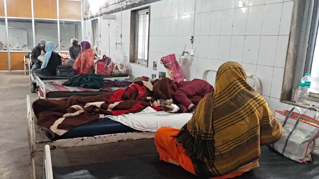 Katni Road Accident Pickup loaded with laborers collides with tanker three Died nine injured