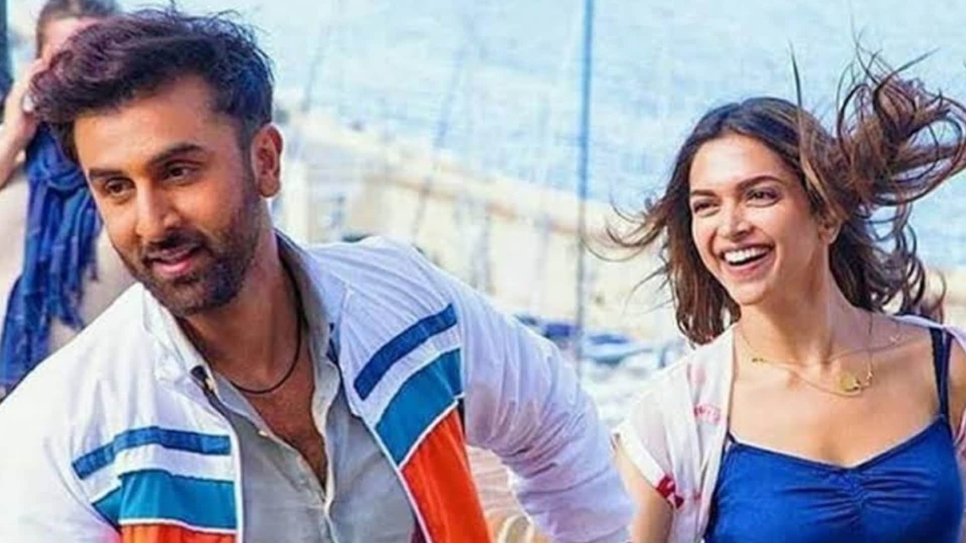 Fighter Actress Deepika Padukone Intimate Scenes Pathaan Gehraiyaan Goliyon Ki Raasleela Ram leela Tamasha