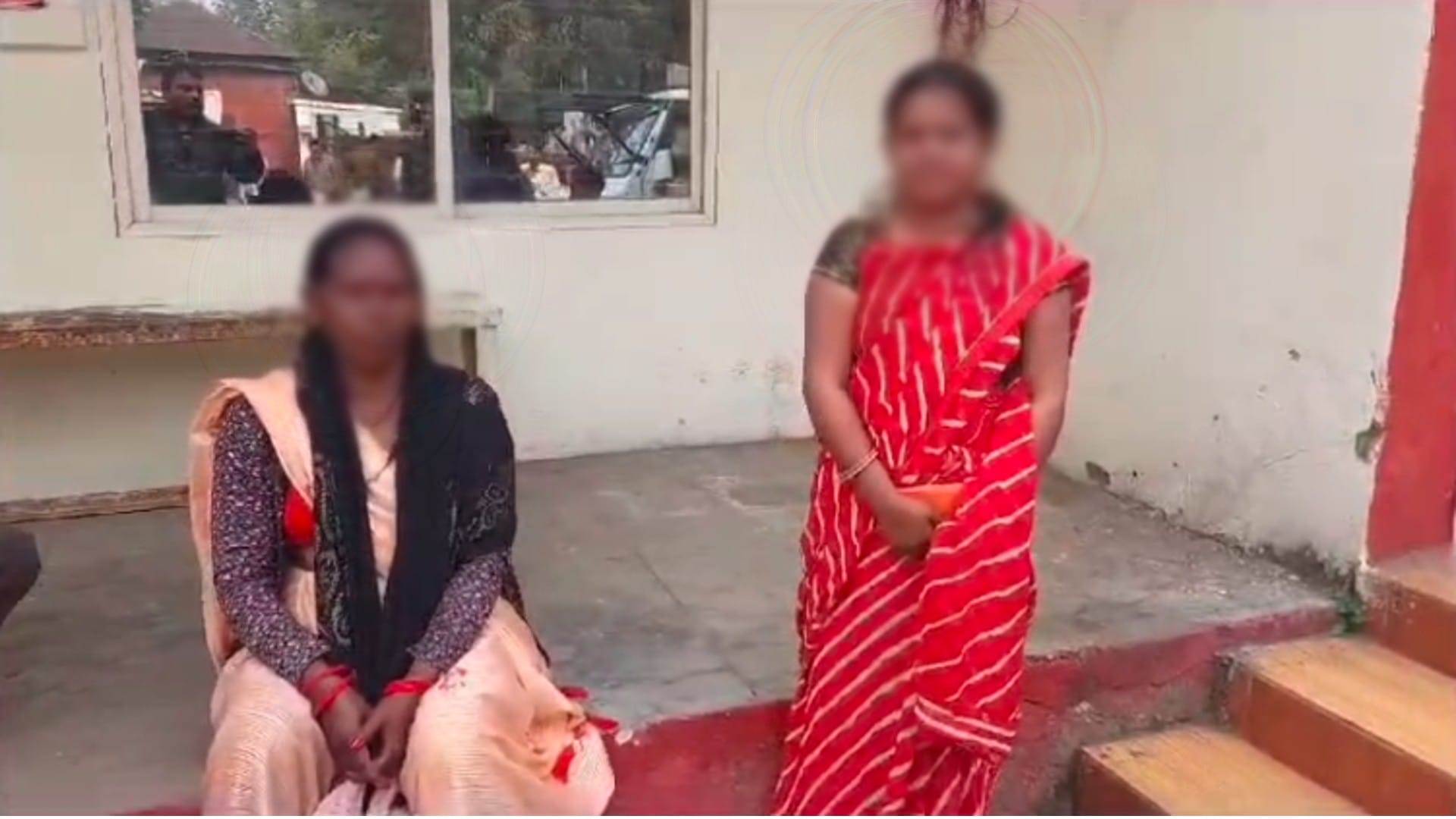 थाने में गुहार लगाने पहुंची पीड़िता