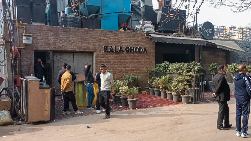 Protest Against Estate office team who came to seal club in chandigarh sec 26