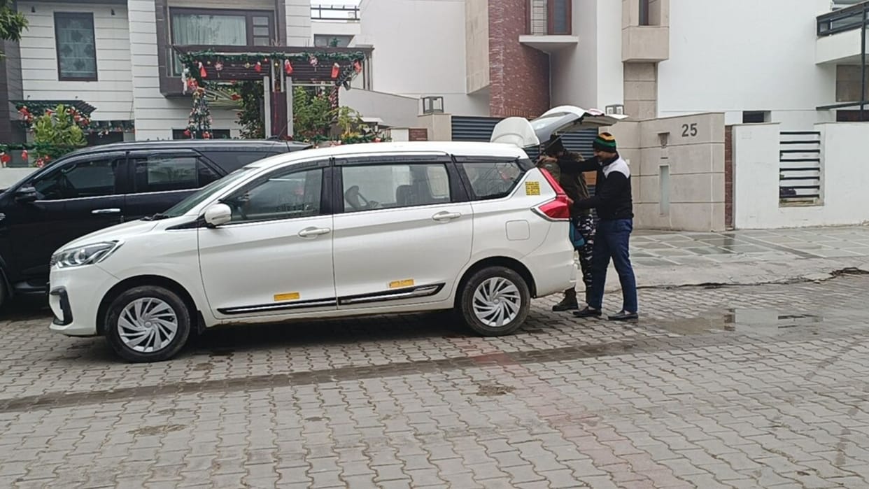 Haryana: ED team returns from Congress MLA Surendra Panwar's house in Sonipat after 38 hours