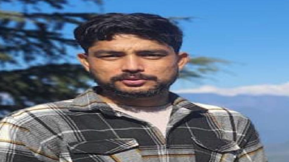skeleton of a youth missing from Pauri one and a half years ago was found in the forest in almora