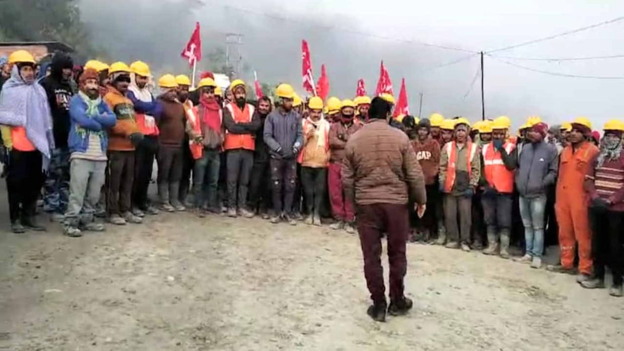 Workers protest, sloganeering against company management and contractor in Dhaula Siddh Hydro Project