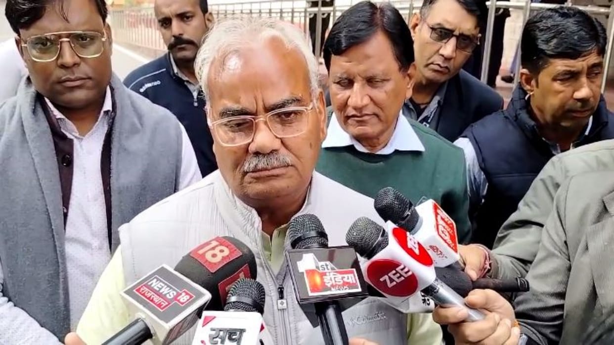 Rajasthan Education Minister Madan Dilawar says Will review English medium schools of Congress rule