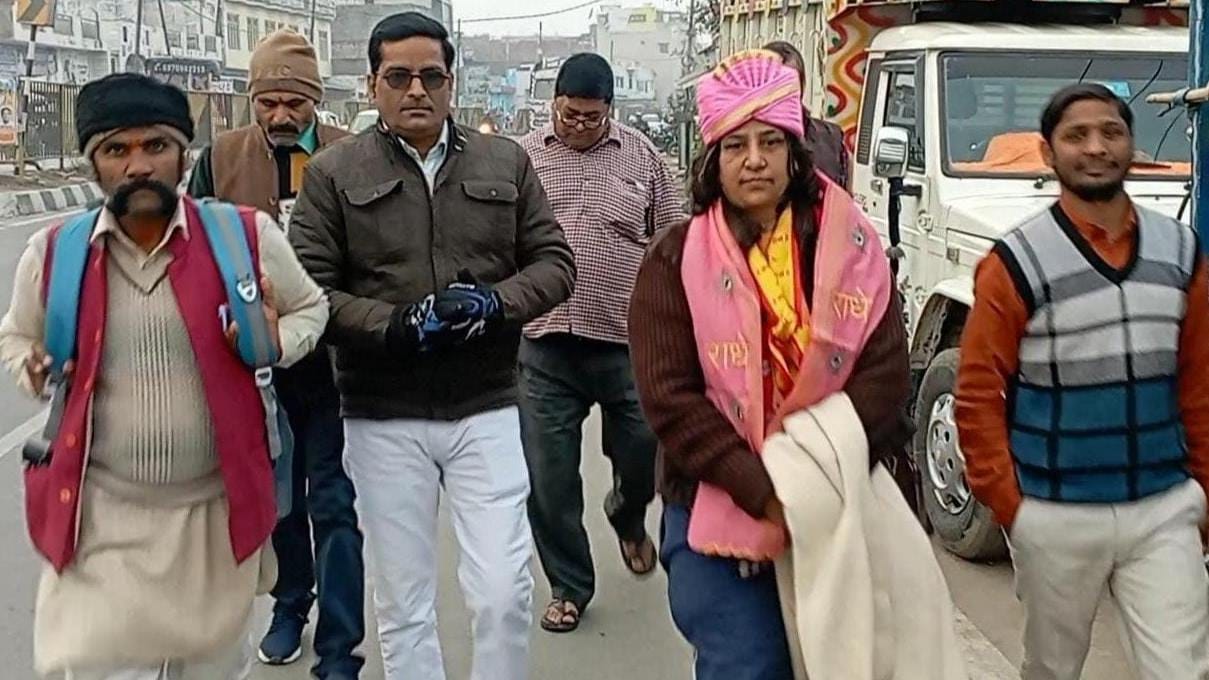 UP: Muslim girl Shabnam going on padyatra to Ayodhya, will worship Ramlala