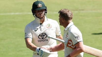 Australia beats Pakistan by eight wickets in the third test clean sweeps the series 3-0 David Warner retires