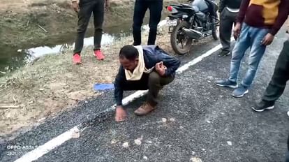 Asphalt is accumulating on the road as soon as the broom is used, payment of the executing agency stopped