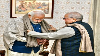 Governor meets PM: Governor Kalraj Mishra had a special meeting with the PM at Raj Bhavan, presented a memento