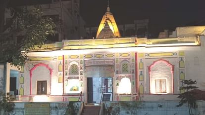 Ram Mandir Lord Ram came to Rishikesh to do penance to atone for the sin of killing a Brahma