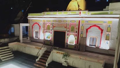 Ram Mandir Lord Ram came to Rishikesh to do penance to atone for the sin of killing a Brahma