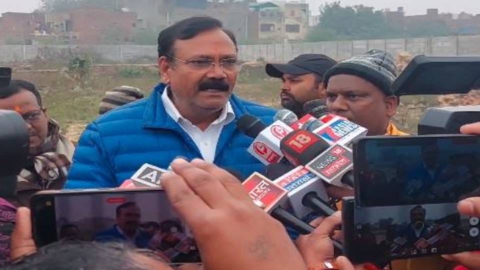 MP Rajkumar Chahar met the family sent to jail in a fake case In Agra