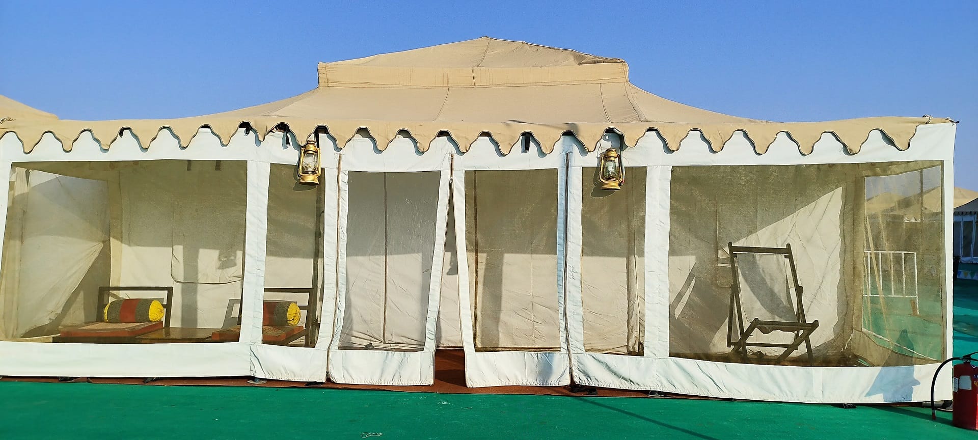 Kutch Rann Utsav: See the White Desert of Kutch by staying in a tent city