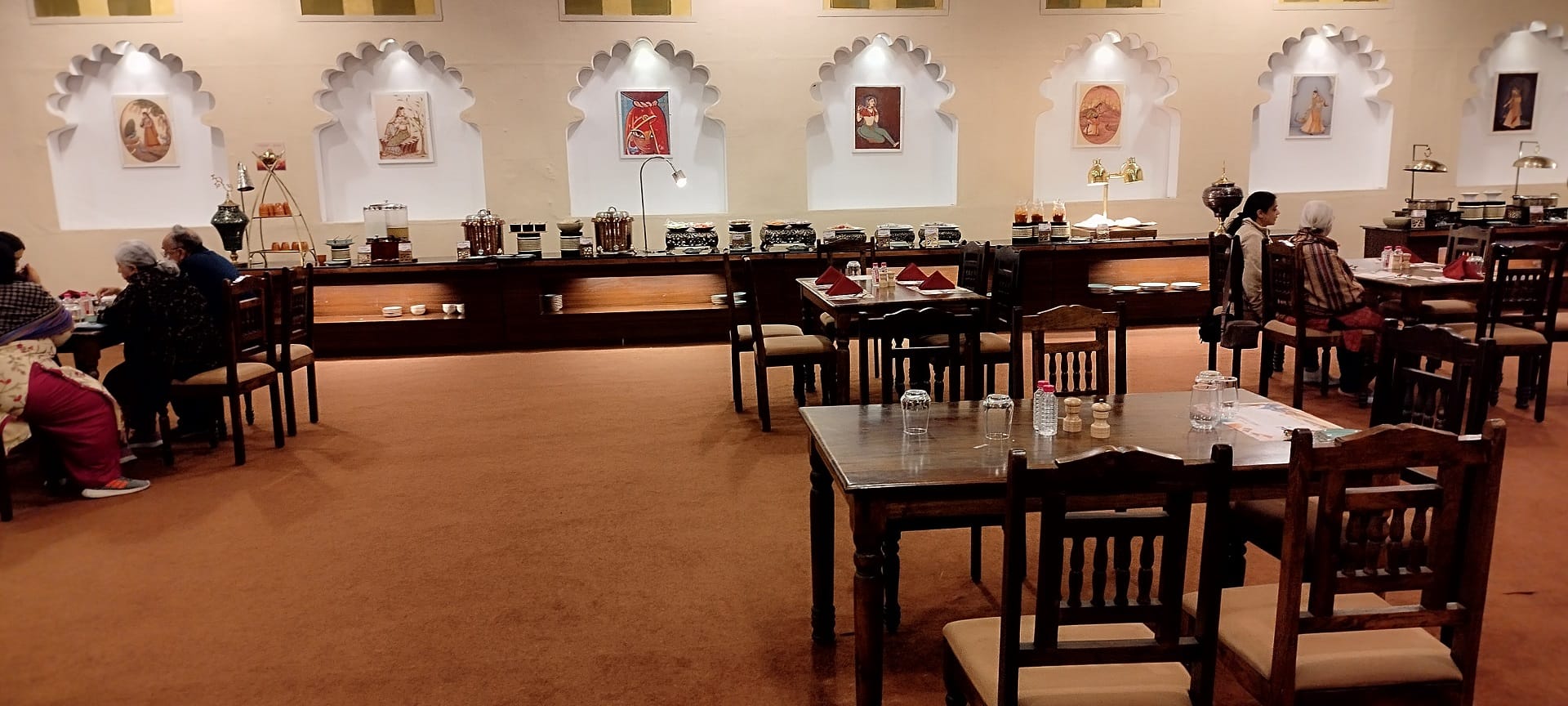 Kutch Rann Utsav: See the White Desert of Kutch by staying in a tent city