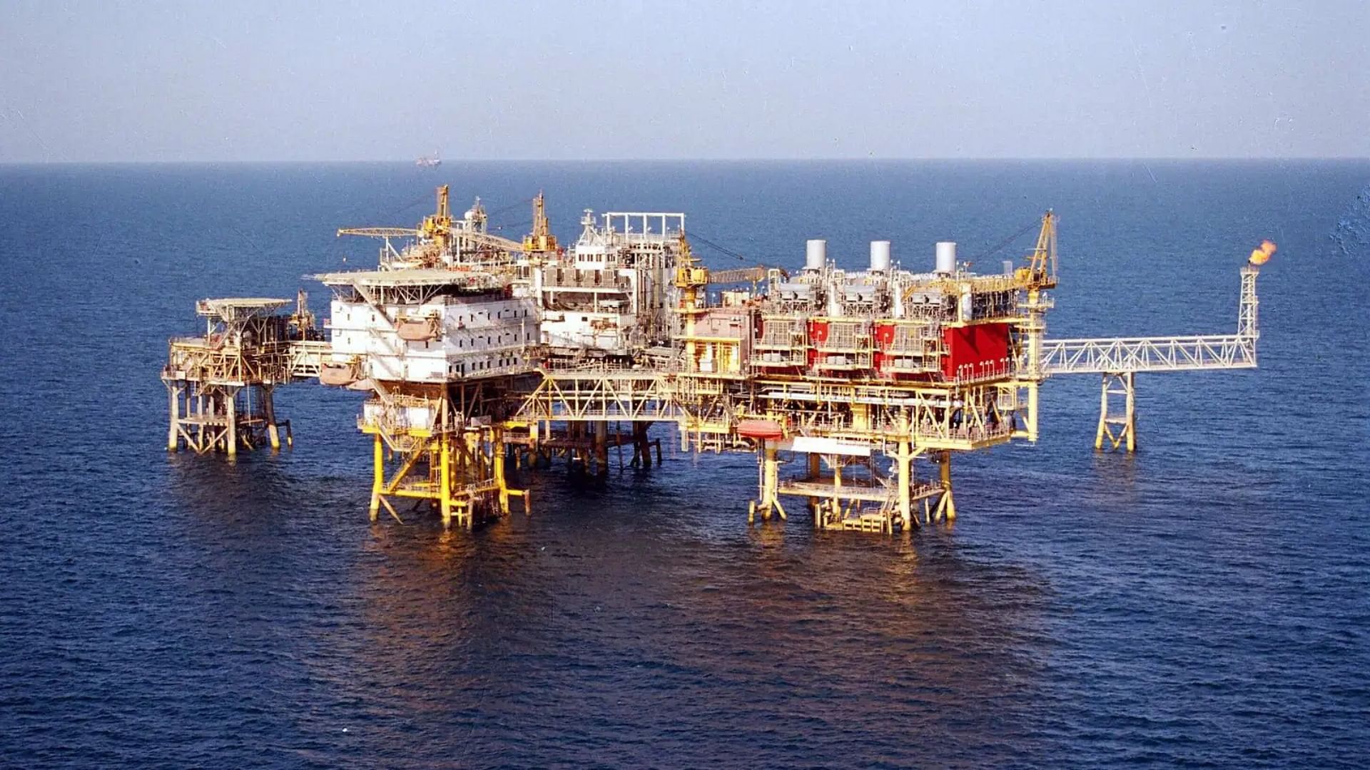 Ongc Starts First Oil Production From Flagship Deep Water Asset Krishna ...