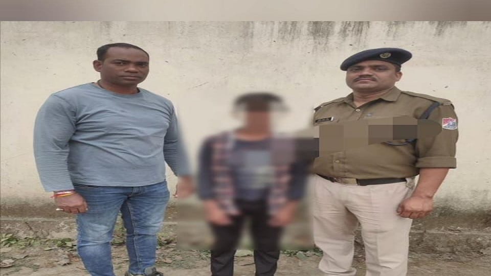 A 13 year old boy arrested for stone pelting in trains in Korba