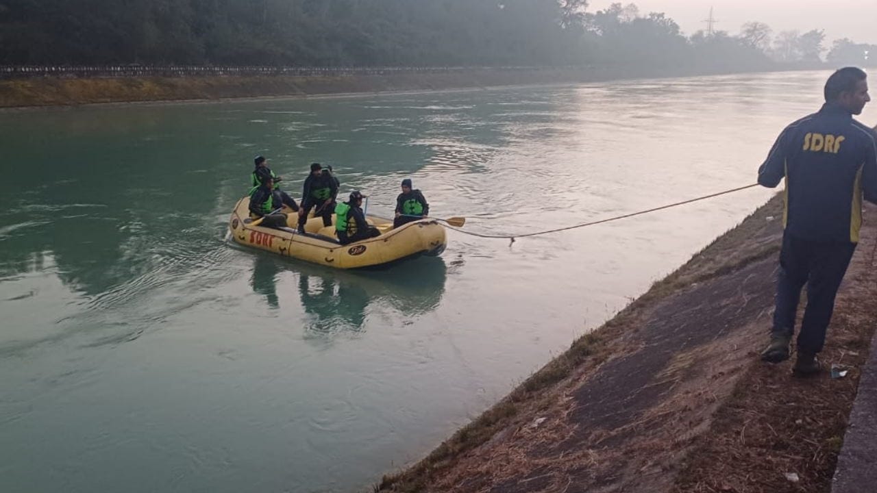 Accident Video in Chilla range of Rajaji Park goes viral four including two rangers died Haridwar Rishikesh