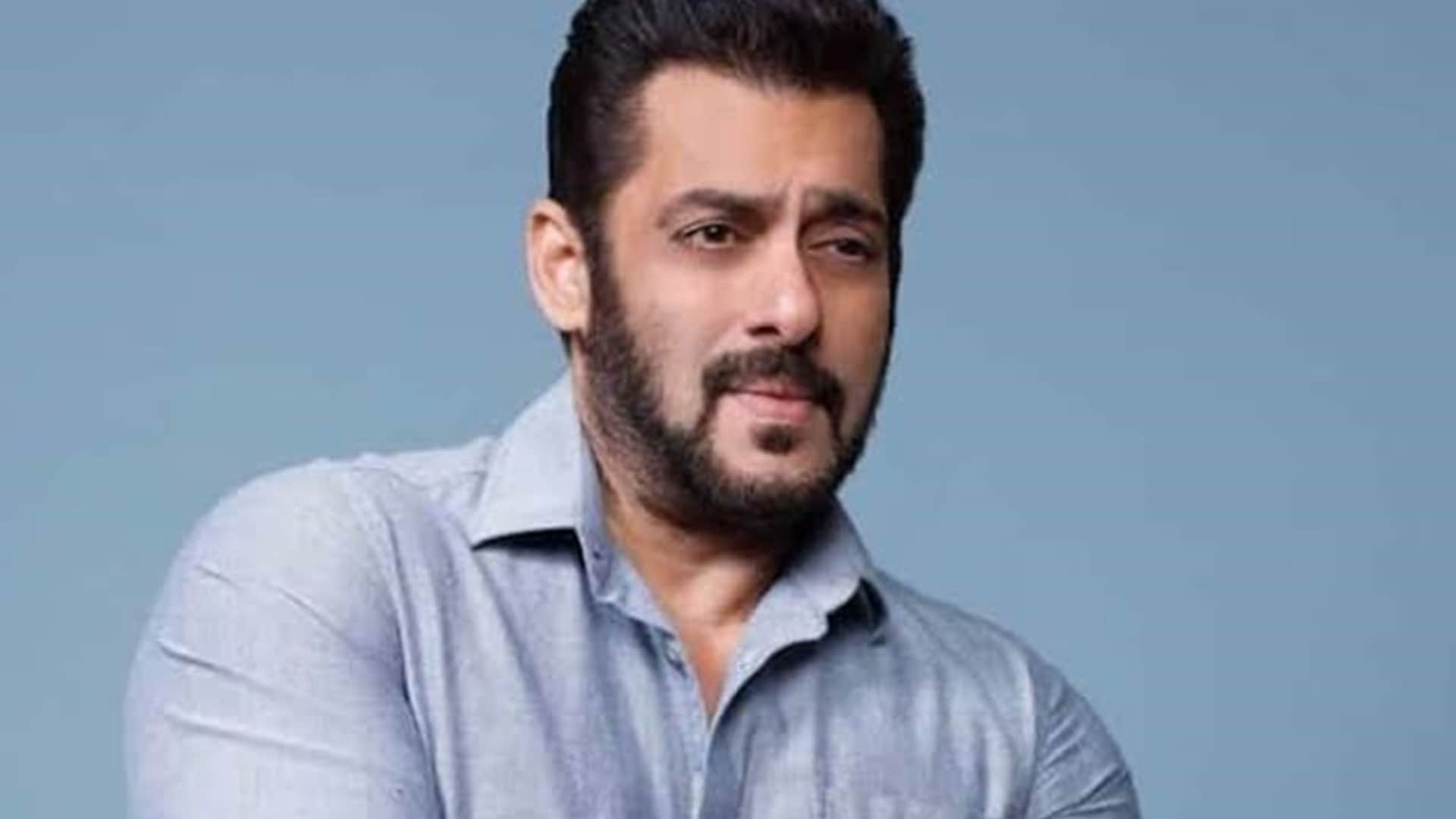 Anant Ambani attempted to lift salman khan on Pre wedding Event Video went Viral on Social Media