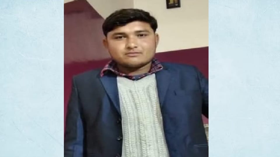 Sambhal: Farmers got sugar taking sugarcane, died due being crushed under wheel