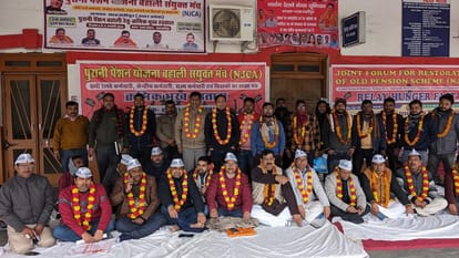 Teachers sitting on hunger strike for restoration of old pension scheme
