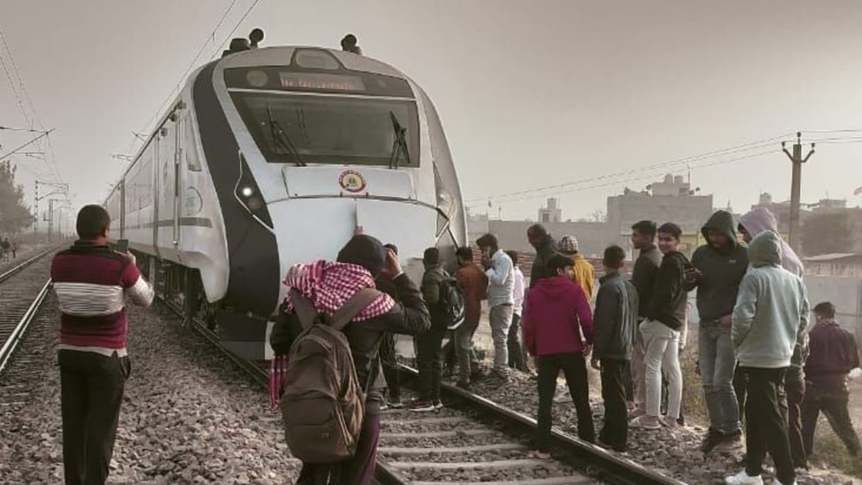 Haryana: Vande Bharat Express stopped for 33 minutes due to collision with cow in Sonipat