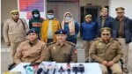 पुलिस की गिरफ्त में आरोपी