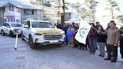 cm Sukhvinder sukhu flagged off the car rally