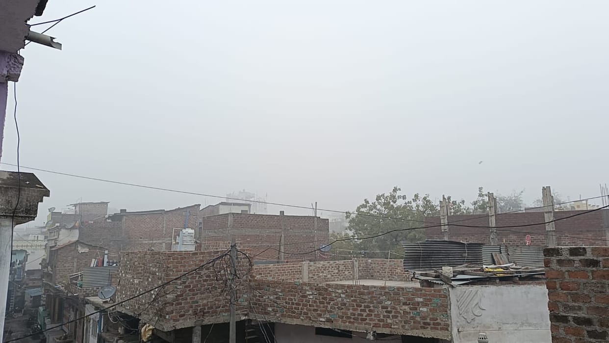 Fog prevails in Rajgarh till 9 am; Even after change in timings people afraid of send their children to school