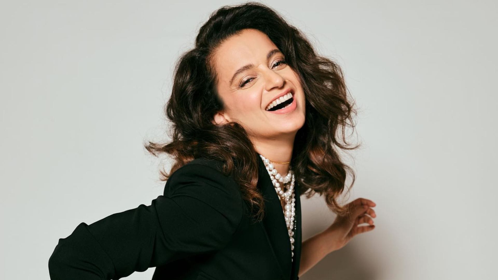 Kangana Ranaut did not understand the anti cheat bill deleted the post after giving wrong response