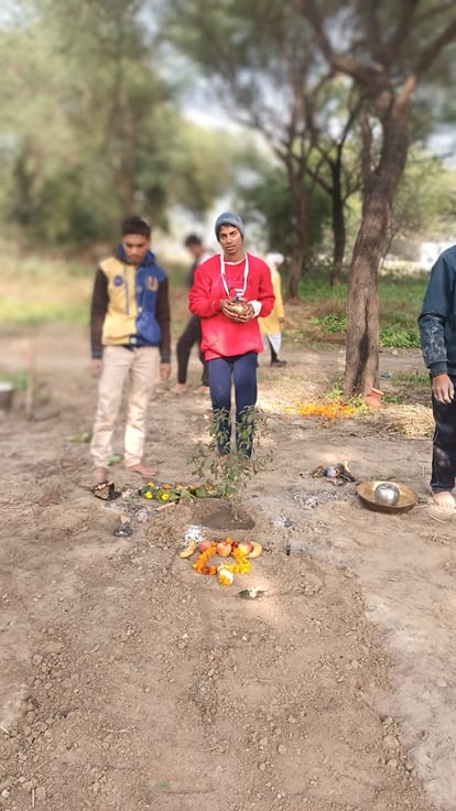 Gonda News: Daughters are fulfilling their son's duty
