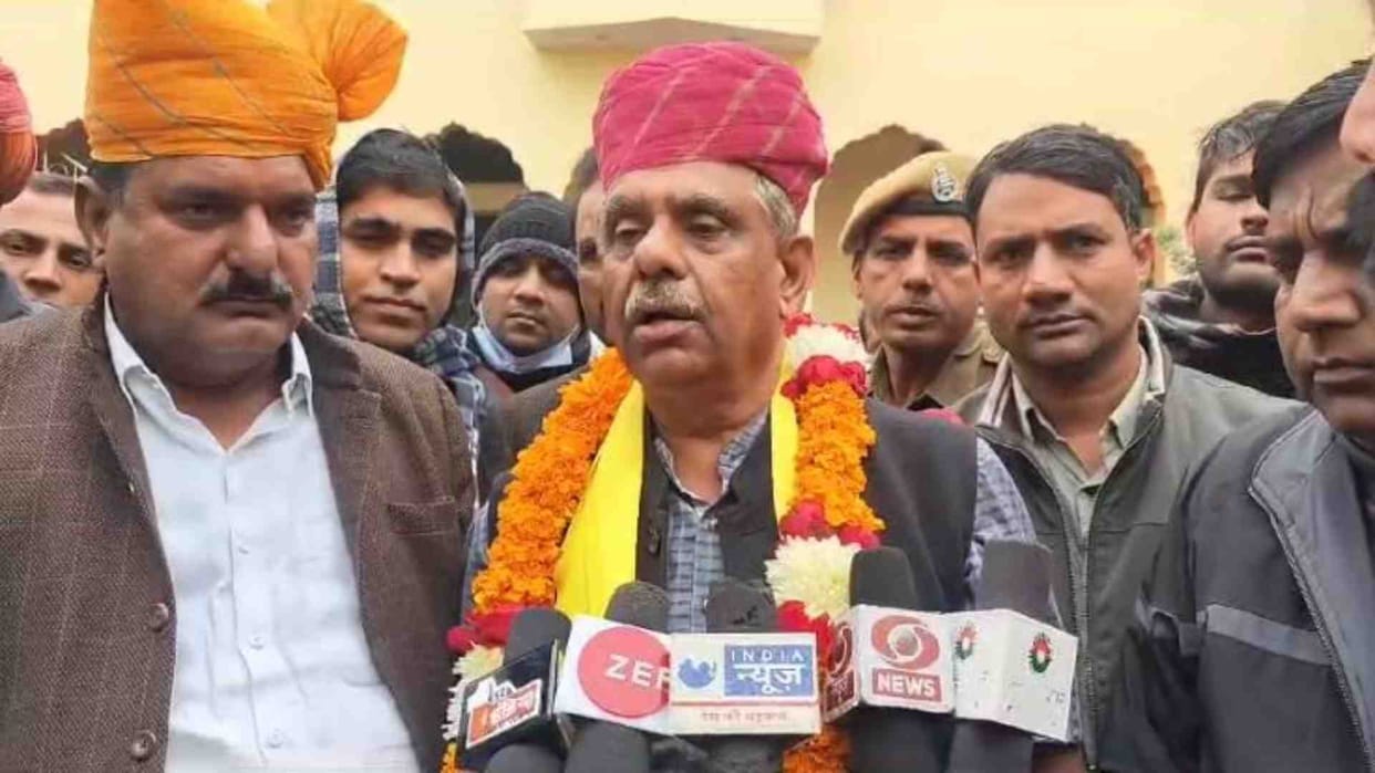 Medical Minister Gajendra Singh will suspend government doctors doing private practice during duty time