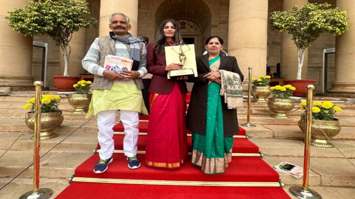 UP: Meerut only resident athlete golden girl Parul Chaudhary received Arjun Award