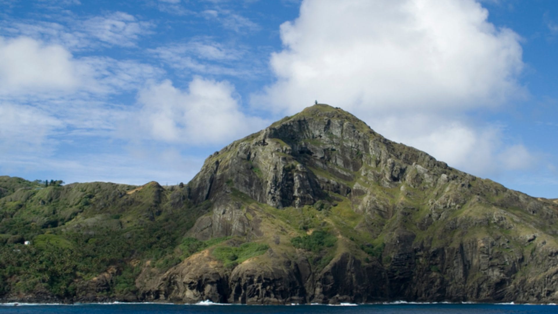 Viral News Pitcairn island offering free land and residency know the reason behind it