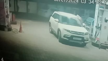 Car snatched after firing at petrol pump in Adampur of Jalandhar