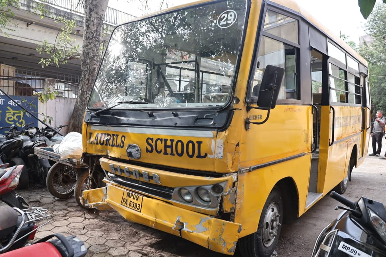Indore News: School bus takes life of businessman, hits pedestrian