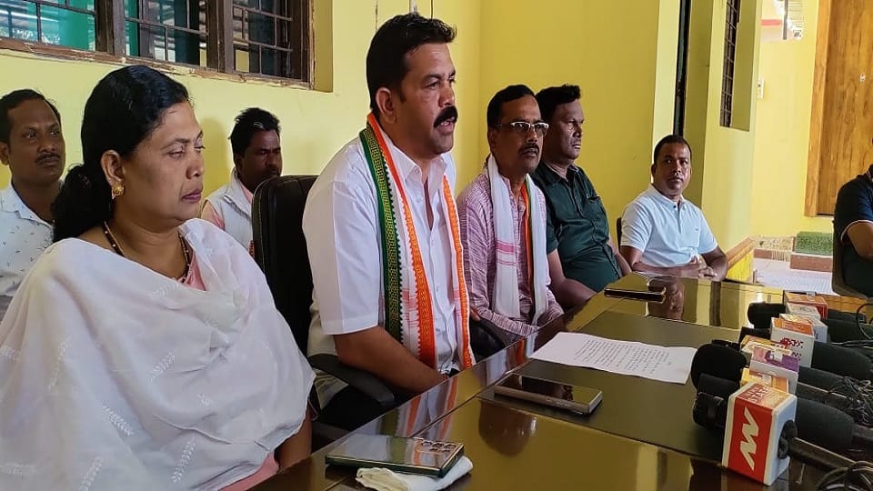 विधायक विक्रम मंडावी